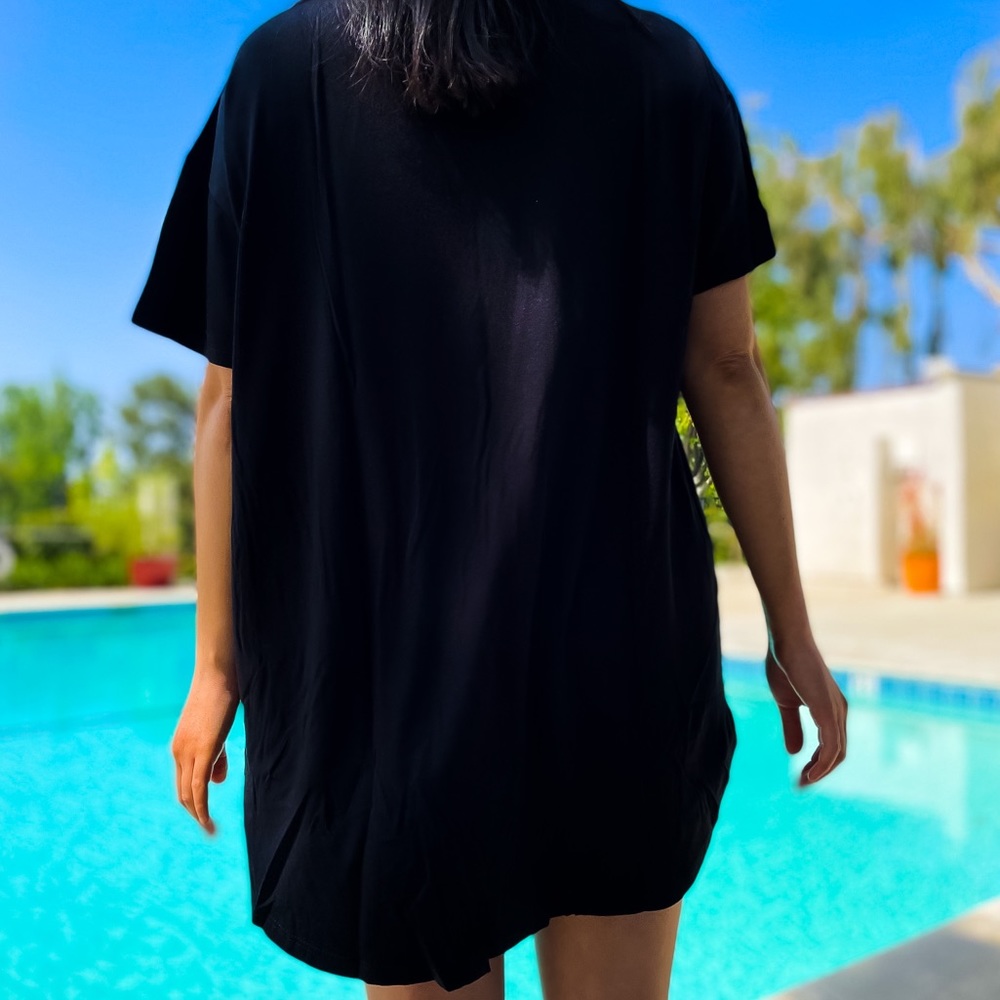 Caffeine Queen Oversized High-Low Graphic Tee - Picture 6 of 6
